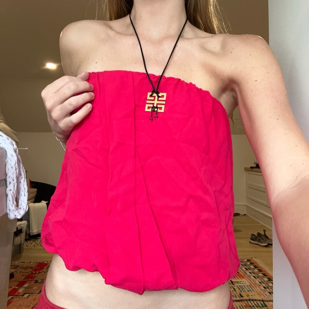 Alice + Olivia Vibrant Pink Strapless Crop Top